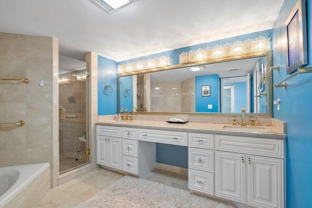 3560 S Ocean Boulevard Ph-1, South Palm Beach, FL 33480