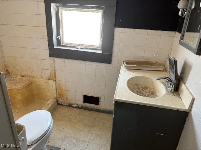 7648 N 2nd Avenue, Clinton, OH 44216