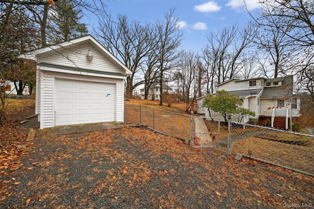 36 Weygant Hill, Highland Mills, NY 10930