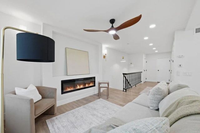 4210 Fiesta Way 3, Oceanside, CA 92057