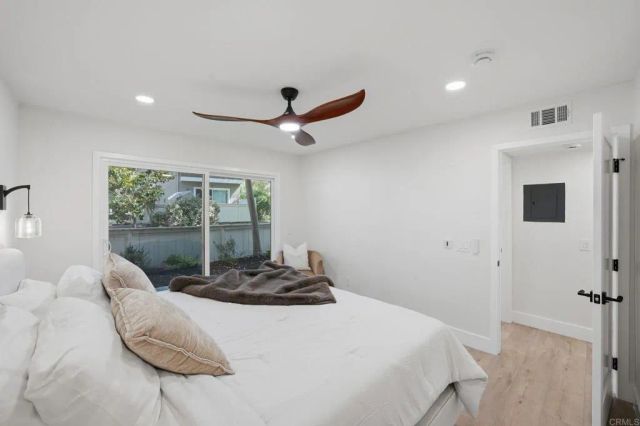 4210 Fiesta Way 3, Oceanside, CA 92057