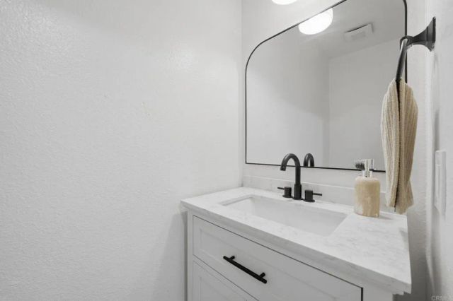 4210 Fiesta Way 3, Oceanside, CA 92057