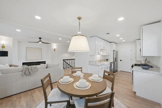 4210 Fiesta Way 3, Oceanside, CA 92057