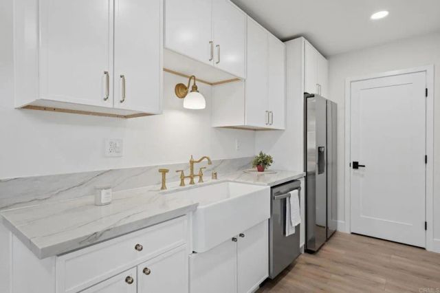 4210 Fiesta Way 3, Oceanside, CA 92057