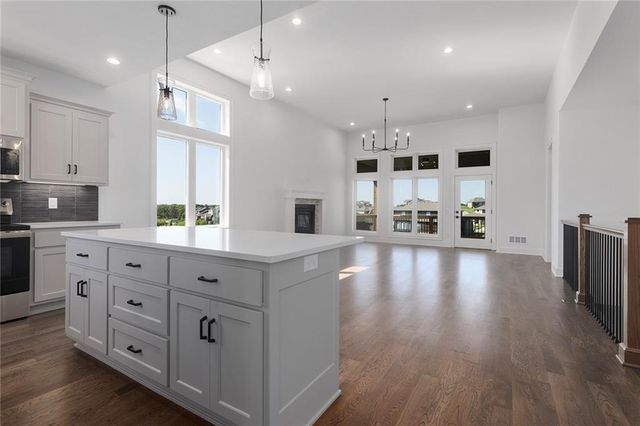 13614 Timothy Circle, Kearney, MO 64060