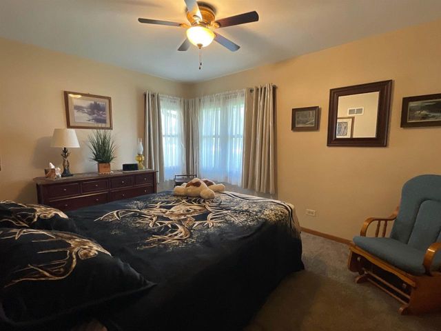 W240N6291 Maple Avenue, Sussex, WI 53089