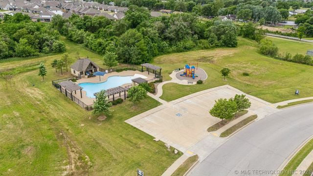 13010 E 124th Court N, Collinsville, OK 74021