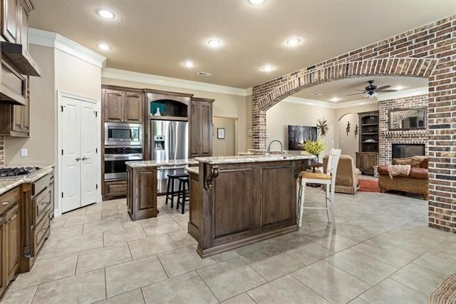 1830 Langham Forest Boulevard, Orange, TX 77630