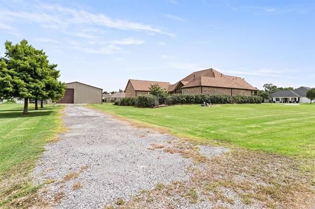 1830 Langham Forest Boulevard, Orange, TX 77630