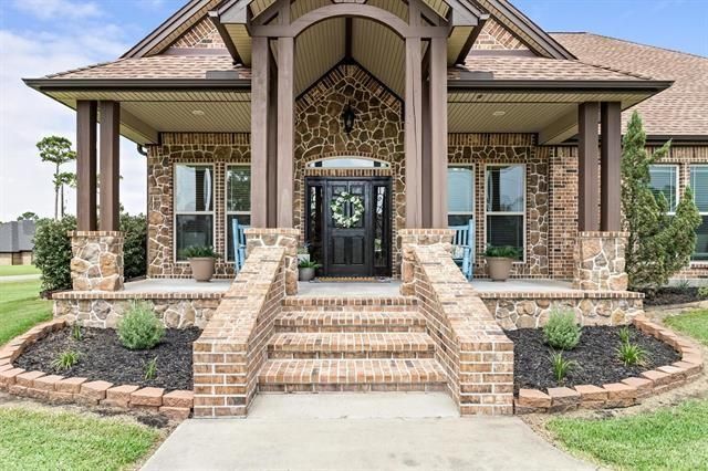 1830 Langham Forest Boulevard, Orange, TX 77630