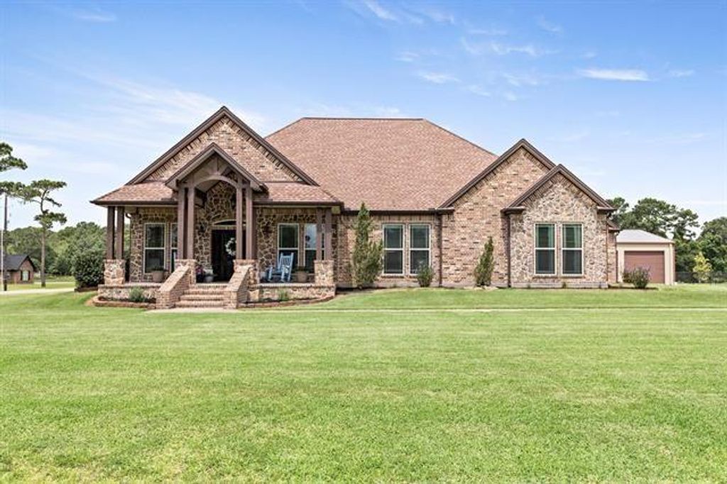 1830 Langham Forest Boulevard, Orange, TX 77630
