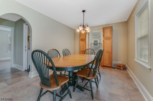 38 Eastern States Pkwy, Somerville Boro, NJ 08876