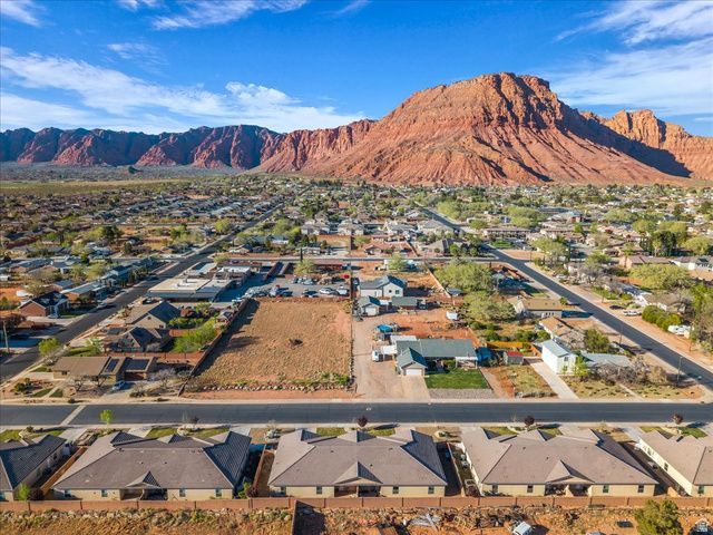 157 W 200 S, Ivins, UT 84738