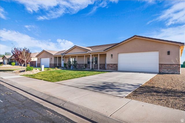 157 W 200 S, Ivins, UT 84738
