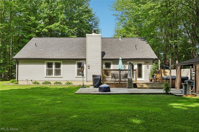 3213 Bates Road, Madison, OH 44057