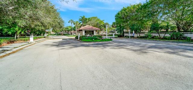 20020 Rima Circle, Boca Raton, FL 33434