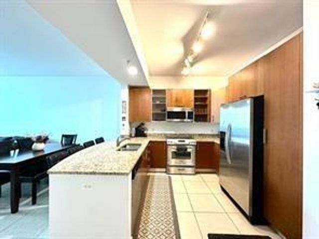 1945 S Ocean Dr 910, Hallandale Beach, FL 33009