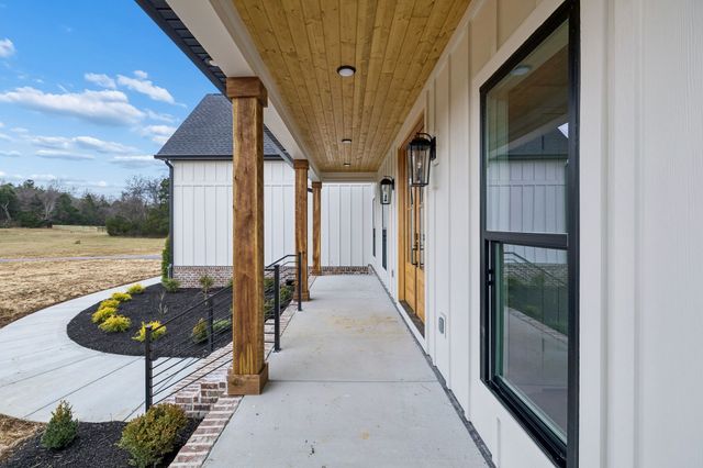 9665 McKee Rd, Lascassas, TN 37085