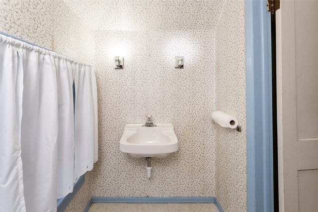 3242 Saint Paul Boulevard, Irondequoit, NY 14617