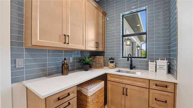 461 N Arrowhead Trail, Vero Beach, FL 32963