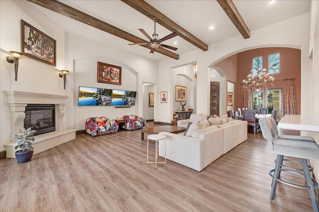 12392 N Via Tuscania Avenue, Clovis, CA 93619