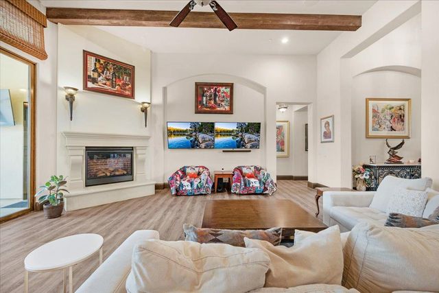 12392 N Via Tuscania Avenue, Clovis, CA 93619