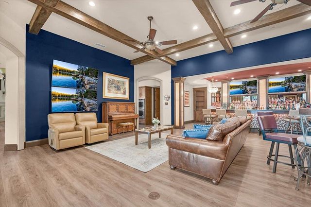 12392 N Via Tuscania Avenue, Clovis, CA 93619