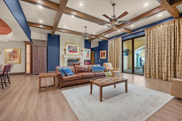 12392 N Via Tuscania Avenue, Clovis, CA 93619