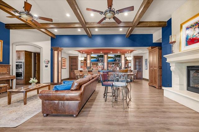 12392 N Via Tuscania Avenue, Clovis, CA 93619