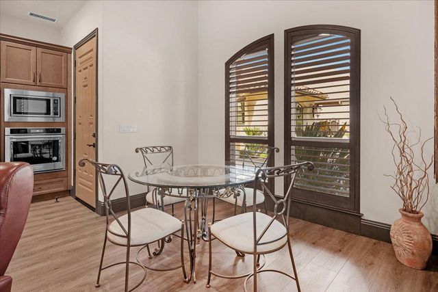 12392 N Via Tuscania Avenue, Clovis, CA 93619