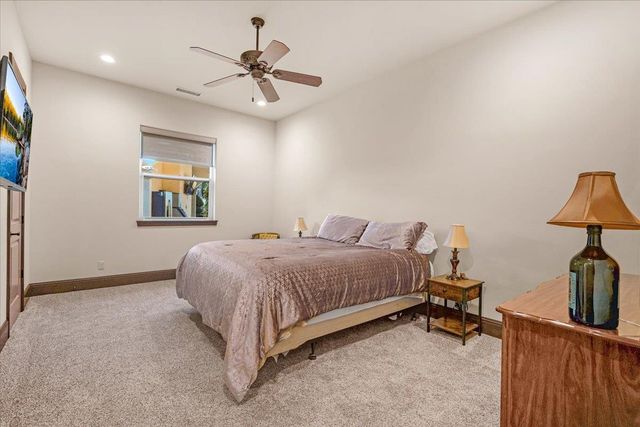 12392 N Via Tuscania Avenue, Clovis, CA 93619