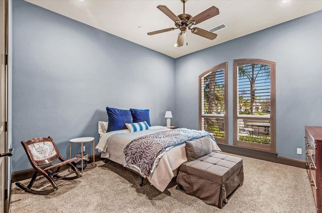 12392 N Via Tuscania Avenue, Clovis, CA 93619