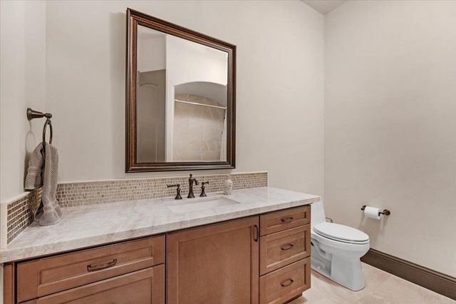 12392 N Via Tuscania Avenue, Clovis, CA 93619