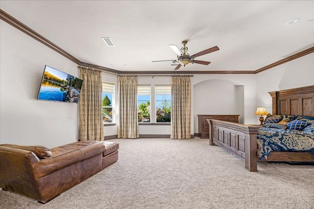 12392 N Via Tuscania Avenue, Clovis, CA 93619