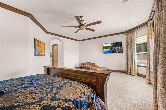 12392 N Via Tuscania Avenue, Clovis, CA 93619