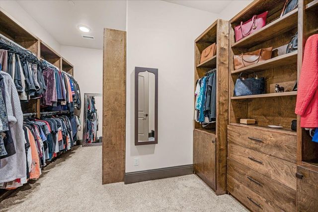 12392 N Via Tuscania Avenue, Clovis, CA 93619