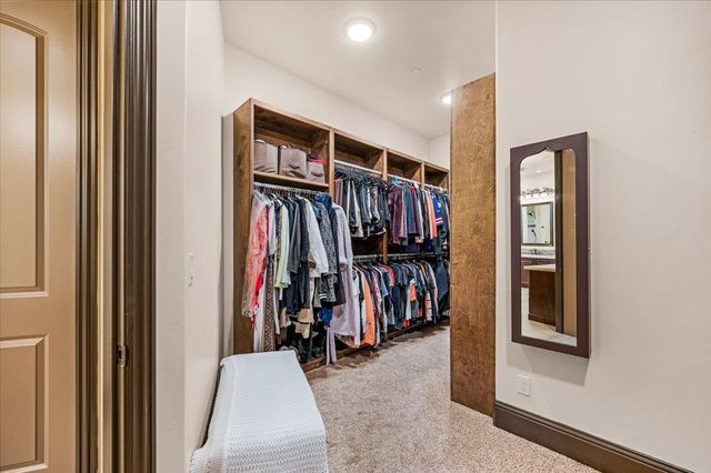 12392 N Via Tuscania Avenue, Clovis, CA 93619