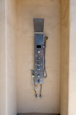 12392 N Via Tuscania Avenue, Clovis, CA 93619