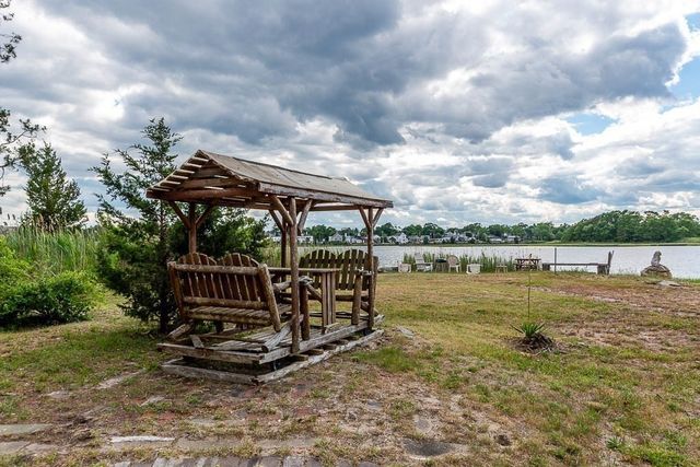 22 Avenue A 1 & 2, Wareham, MA 02571