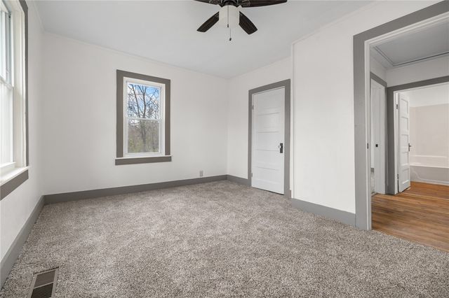 514 S Locust Street, Harrison, AR 72601