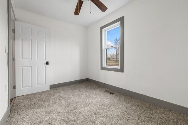 514 S Locust Street, Harrison, AR 72601