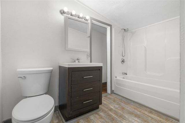 514 S Locust Street, Harrison, AR 72601