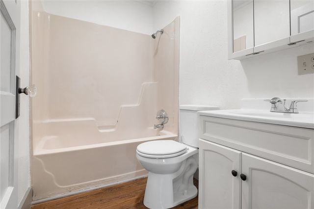 514 S Locust Street, Harrison, AR 72601