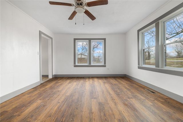 514 S Locust Street, Harrison, AR 72601