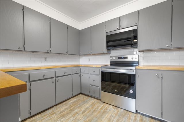 514 S Locust Street, Harrison, AR 72601