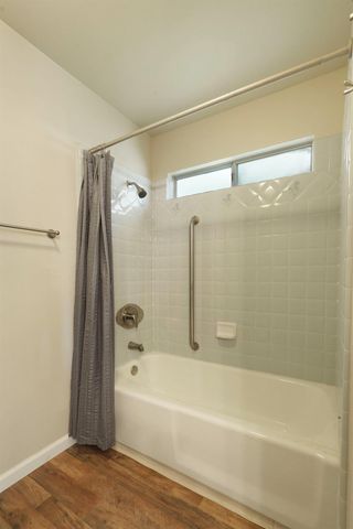 445 La Contenta Way, Valley Springs, CA 95252