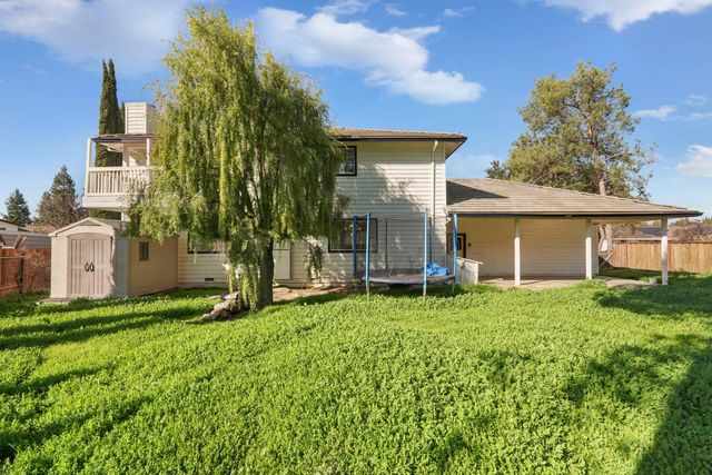 445 La Contenta Way, Valley Springs, CA 95252