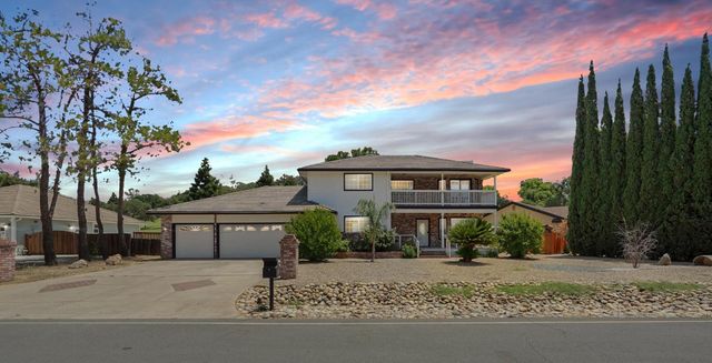 445 La Contenta Way, Valley Springs, CA 95252