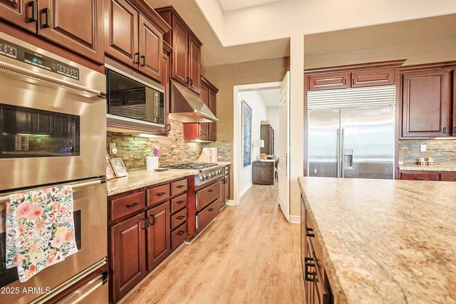 42405 N HARBOUR TOWN Court, Anthem, AZ 85086