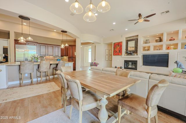 42405 N HARBOUR TOWN Court, Anthem, AZ 85086